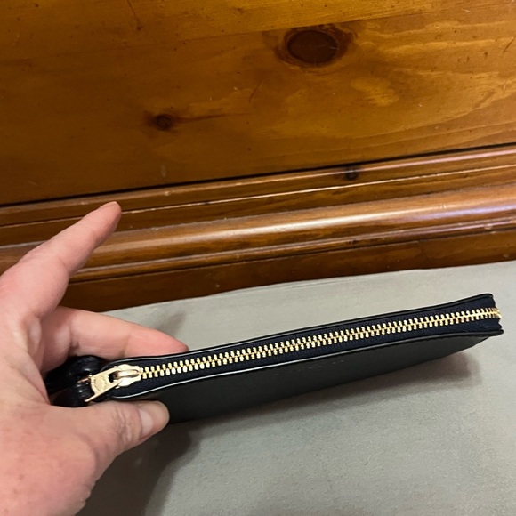 Coach Wristlet-Pebbled Leather –Dark Plum/Navy –EUC –Authentic Dust Bag Included - Picture 7 of 8